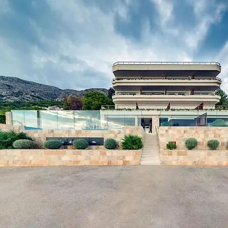 Seaview Private Terrace C0ndo With Starlink Wifi Apartment Mimice